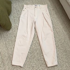 Re / Done Vintage White Pleated Jean